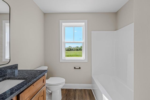 106 OAK CREST DR, Kearneysville, WV 25430