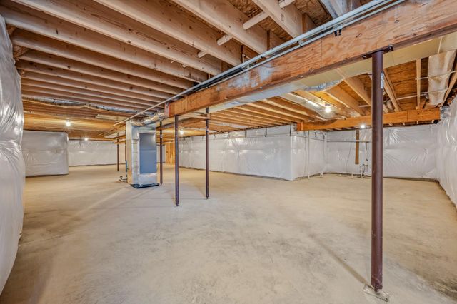 106 OAK CREST DR, Kearneysville, WV 25430