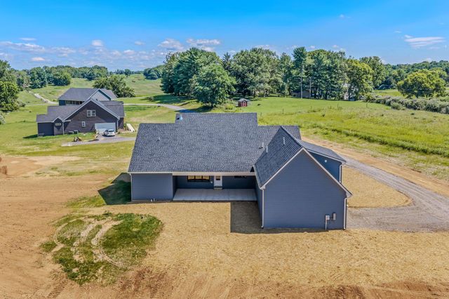106 OAK CREST DR, Kearneysville, WV 25430