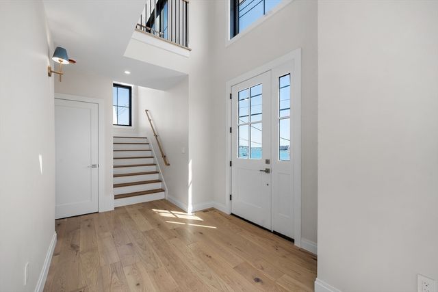 1092 Nantasket Ave, Hull, MA 02045