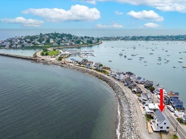 1092 Nantasket Ave, Hull, MA 02045