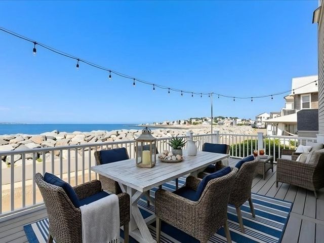 1092 Nantasket Ave, Hull, MA 02045