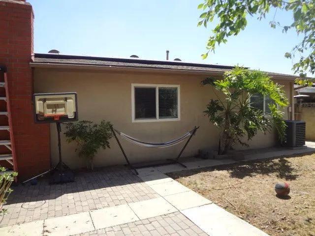 9116 Amber Court, Fontana, CA 92335
