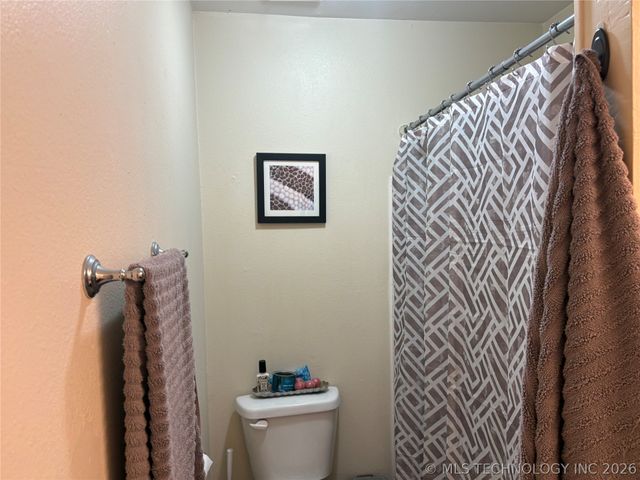 4720 E 68th Street 260, Tulsa, OK 74136