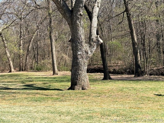 4720 E 68th Street 260, Tulsa, OK 74136