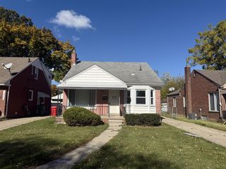 16767 Lincoln Avenue, Eastpointe, MI 48021