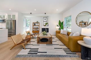 1092 Foster Rd, Napa, CA 94558