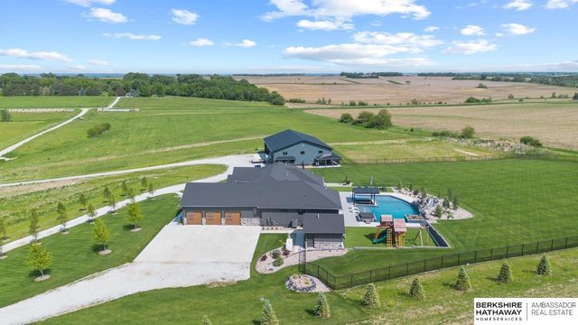 845 Freedom Ridge Road, Yutan, NE 68073