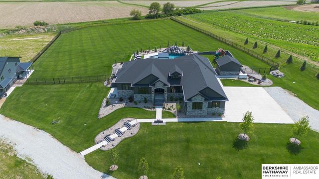 845 Freedom Ridge Road, Yutan, NE 68073