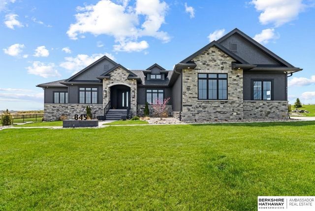845 Freedom Ridge Road, Yutan, NE 68073