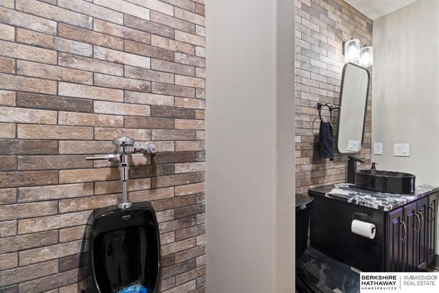 845 Freedom Ridge Road, Yutan, NE 68073