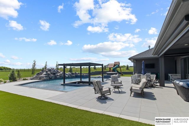 845 Freedom Ridge Road, Yutan, NE 68073