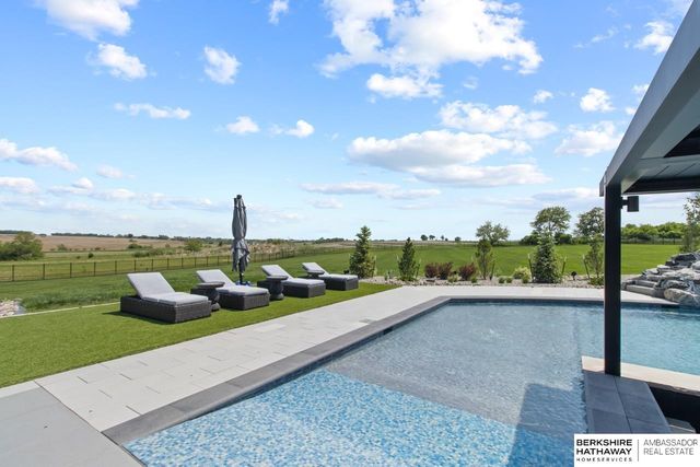 845 Freedom Ridge Road, Yutan, NE 68073