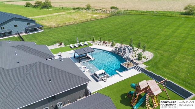 845 Freedom Ridge Road, Yutan, NE 68073