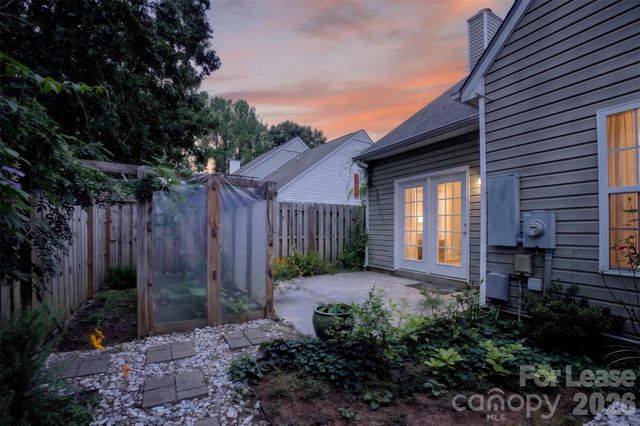 9020 Roseton Lane, Charlotte, NC 28277