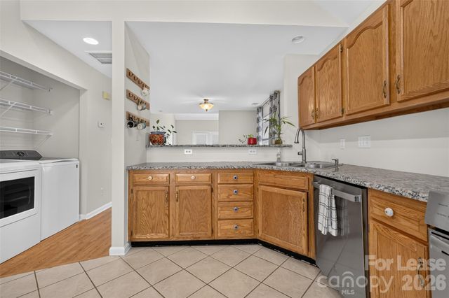 9020 Roseton Lane, Charlotte, NC 28277