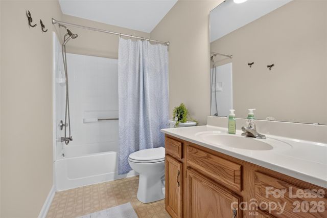 9020 Roseton Lane, Charlotte, NC 28277