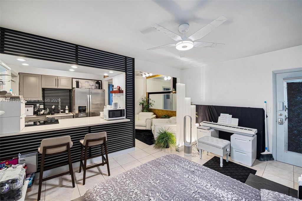1060 Pennsylvania Ave 7, Miami Beach, FL 33139