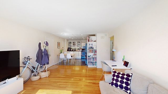 70 Jamaicaway 9, Boston, MA 02130