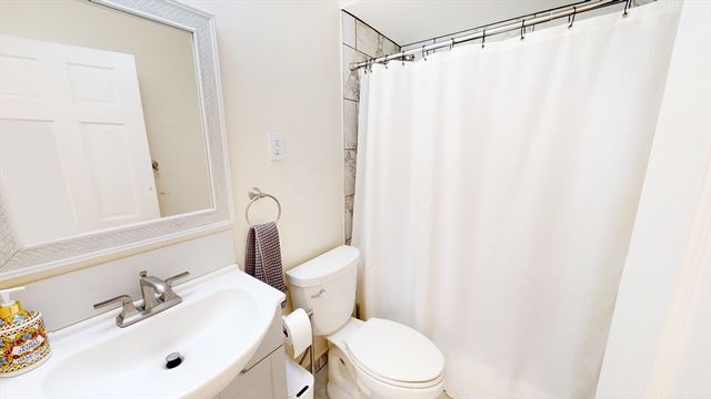 70 Jamaicaway 9, Boston, MA 02130