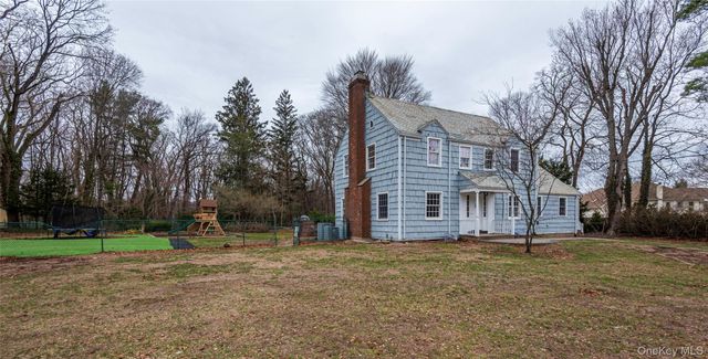 1678 Cedar Swamp Road, Brookville, NY 11545