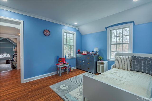 1678 Cedar Swamp Road, Brookville, NY 11545