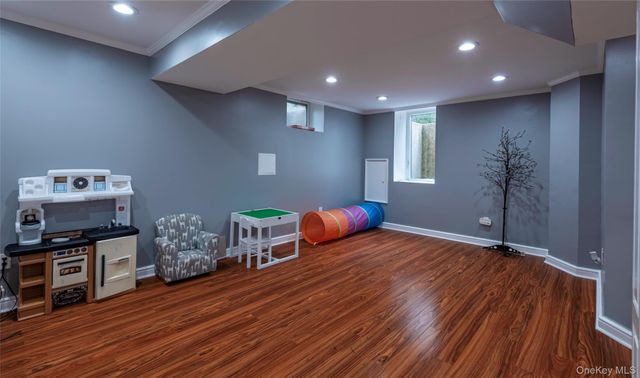 1678 Cedar Swamp Road, Brookville, NY 11545