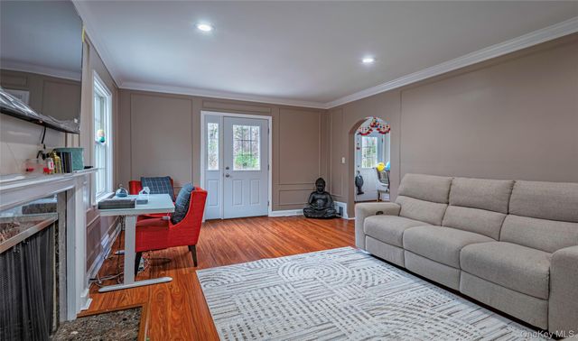 1678 Cedar Swamp Road, Brookville, NY 11545