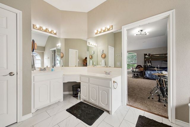 5304 Bellis Drive, Fort Worth, TX 76244