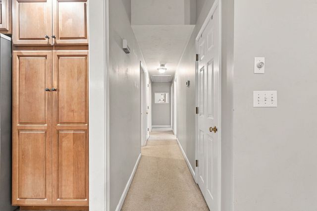 6 Clover Hill Road, Sutton, MA 01590