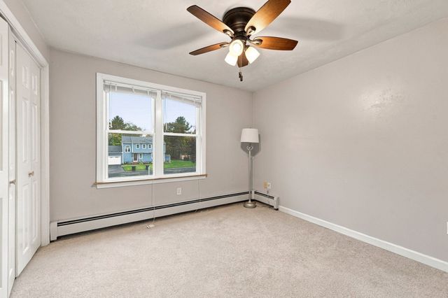 6 Clover Hill Road, Sutton, MA 01590