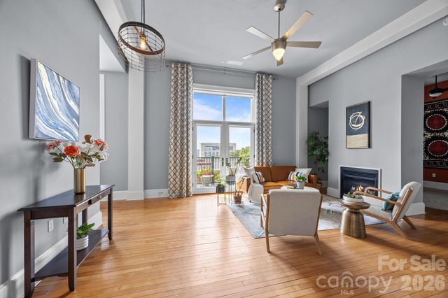 84 W Walnut Street 405, Asheville, NC 28801