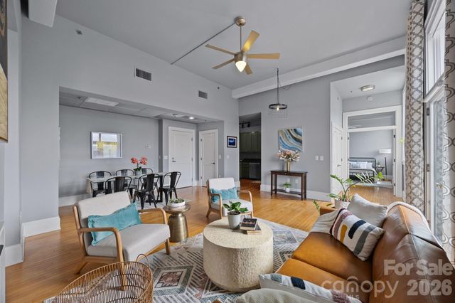 84 W Walnut Street 405, Asheville, NC 28801