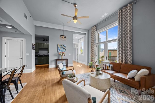 84 W Walnut Street 405, Asheville, NC 28801