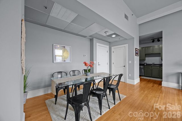 84 W Walnut Street 405, Asheville, NC 28801