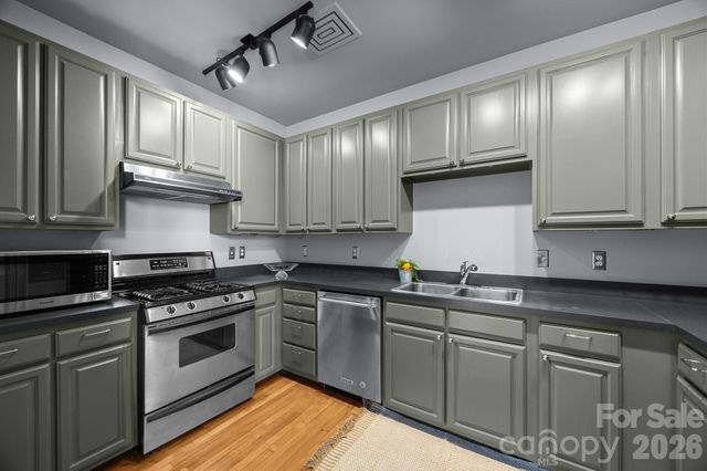 84 W Walnut Street 405, Asheville, NC 28801