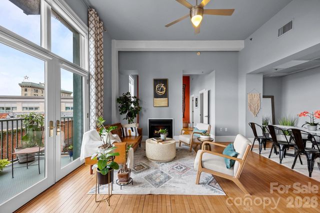 84 W Walnut Street 405, Asheville, NC 28801