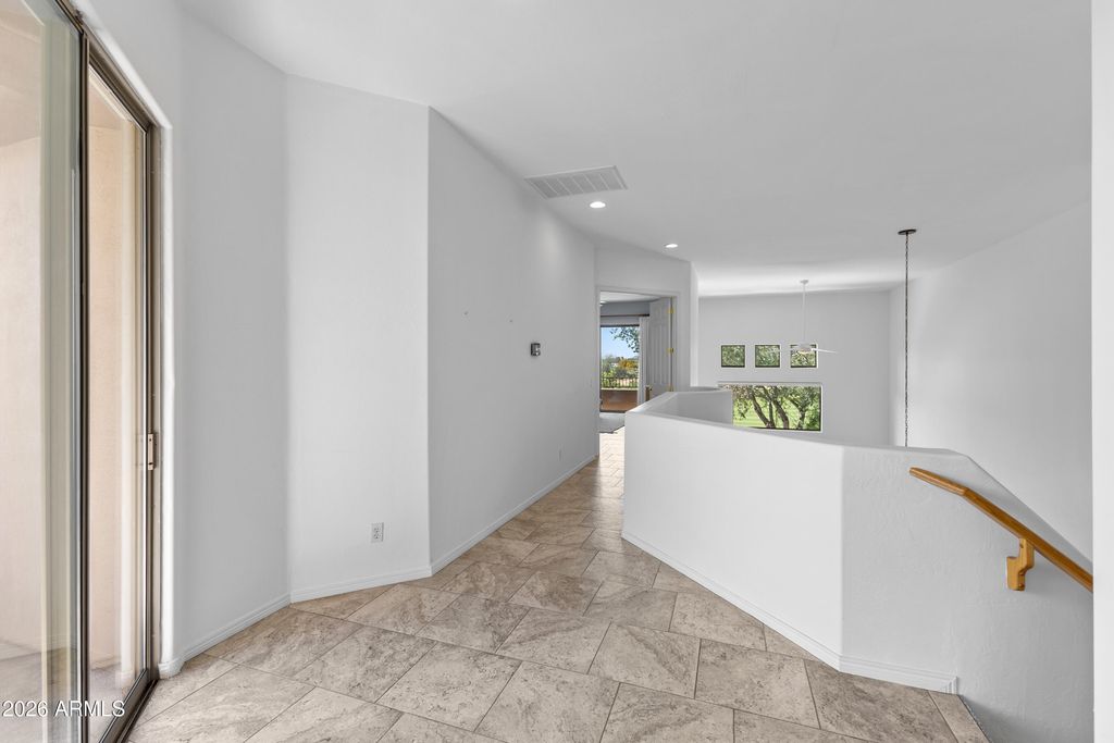 Image 18 of property listing at 15240 N CLUBGATE Drive 141, Scottsdale, AZ 85254