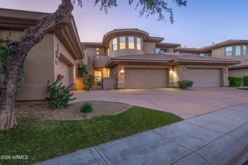 Image 33 of property listing at 15240 N CLUBGATE Drive 141, Scottsdale, AZ 85254