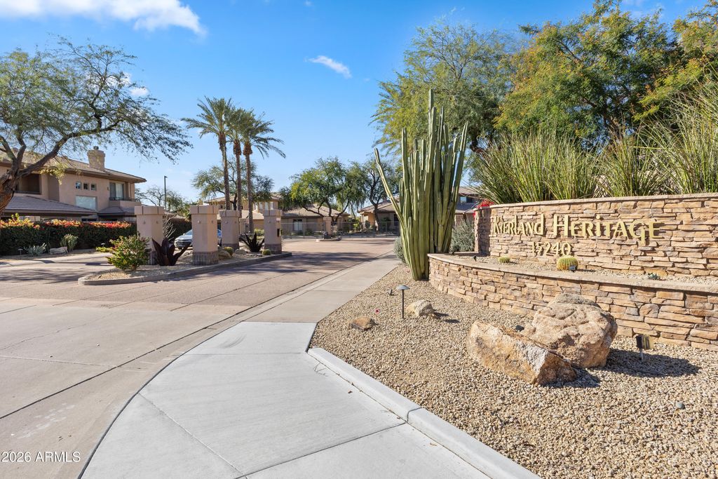 Image 41 of property listing at 15240 N CLUBGATE Drive 141, Scottsdale, AZ 85254