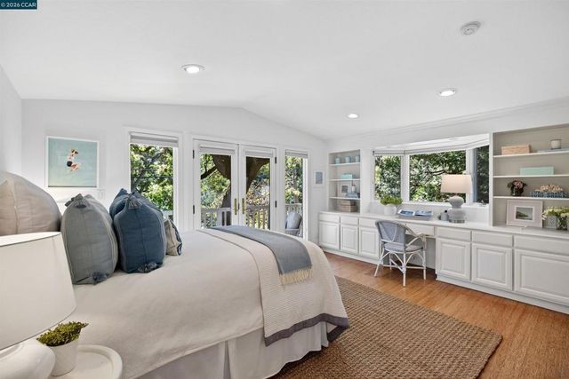 456 Camino Sobrante, Orinda, CA 94563
