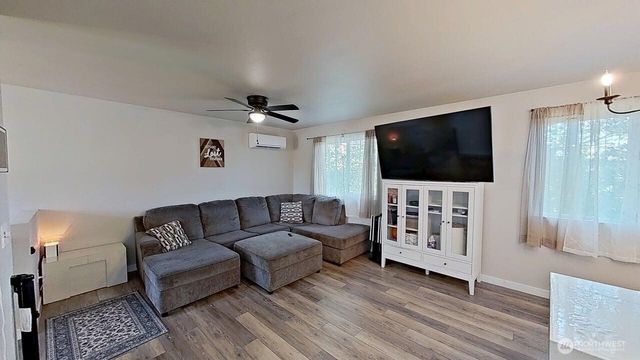 361 NE Barbara Boulevard, Belfair, WA 98528