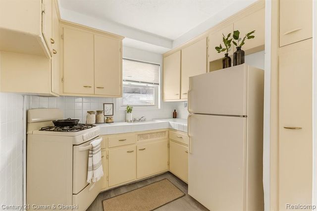 2255 Webb Street Street, Detroit, MI 48206