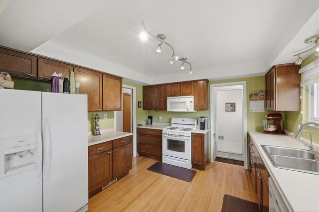 27830 Lorraine Street, Warren, MI 48093
