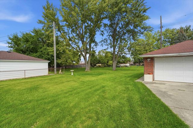27830 Lorraine Street, Warren, MI 48093