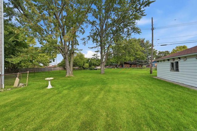 27830 Lorraine Street, Warren, MI 48093