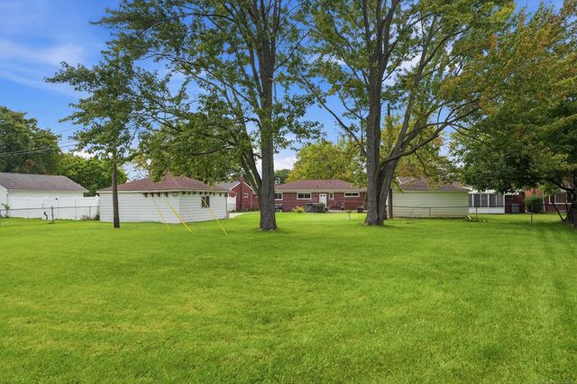 27830 Lorraine Street, Warren, MI 48093
