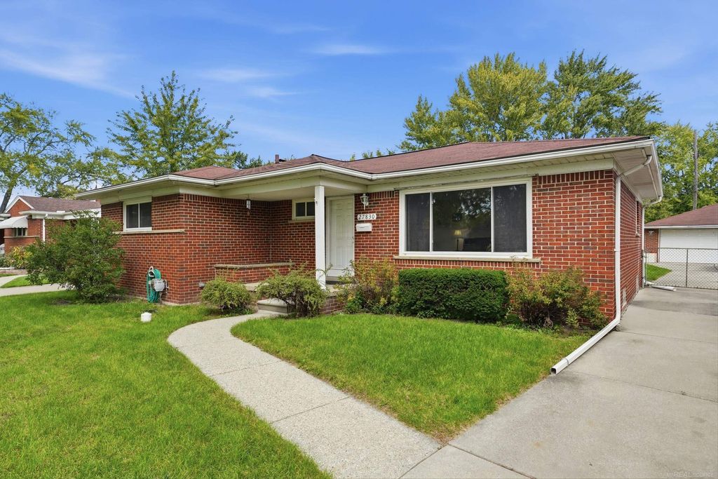 27830 Lorraine Street, Warren, MI 48093