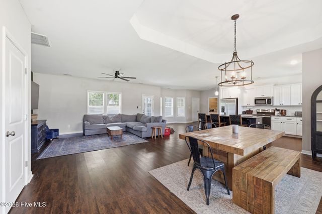 277 B And B Loop, Raeford, NC 28376