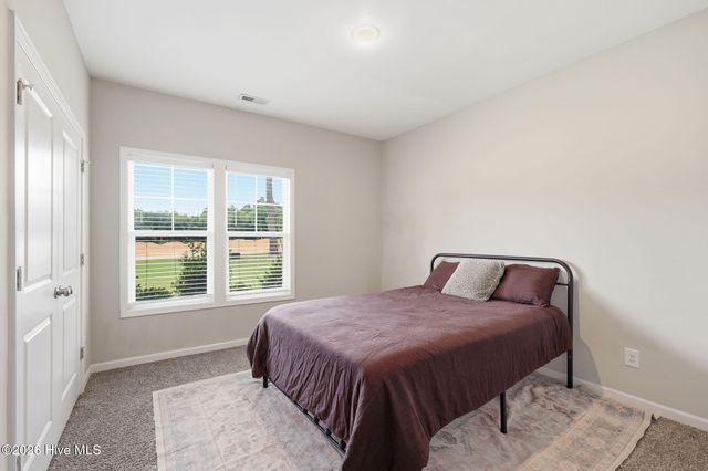 277 B And B Loop, Raeford, NC 28376